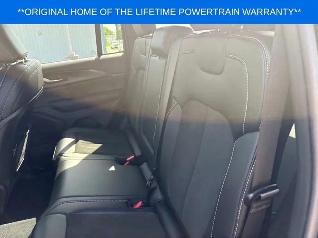 2025 Jeep Grand Cherokee Altitude X 4x4