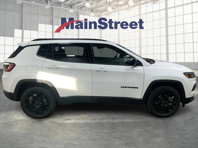 2026 Jeep Compass Latitude Altitude