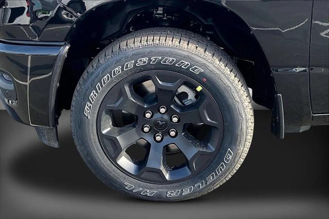 New 2026 Diamond Black Crystal Pearl-Coat Exterior Paint RAM  image 30