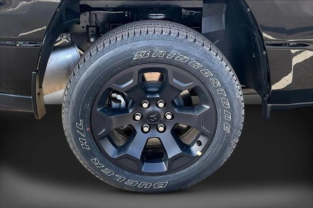 New 2026 Diamond Black Crystal Pearl-Coat Exterior Paint RAM  image 33