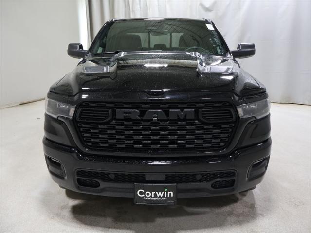 2026 RAM Ram 1500 RAM 1500 EXPRESS CREW CAB 4X4 57 BOX