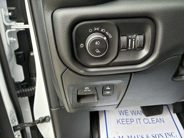 2026 Ram 1500 Big Horn Crew Cab 4x4 6'4" Box