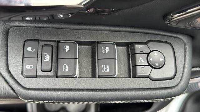 2026 Ram 1500 Limited Crew Cab 4x4 5'7" Box