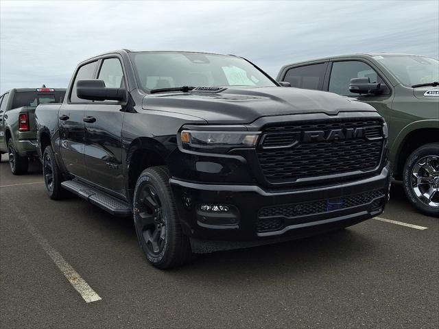 2026 RAM Ram 1500 RAM 1500 EXPRESS CREW CAB 4X4 57 BOX
