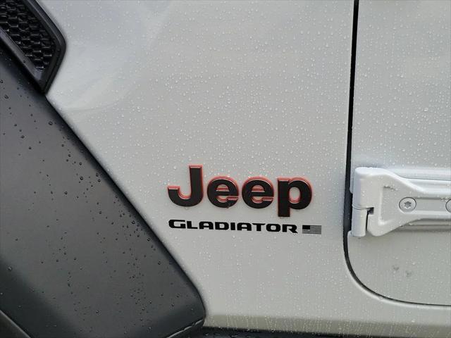 2026 Jeep Gladiator Sport