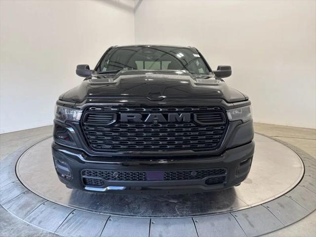 2026 RAM Ram 1500 RAM 1500 EXPRESS CREW CAB 4X4 57 BOX