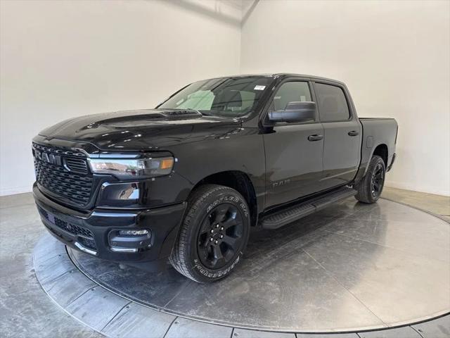 2026 RAM Ram 1500 RAM 1500 EXPRESS CREW CAB 4X4 57 BOX