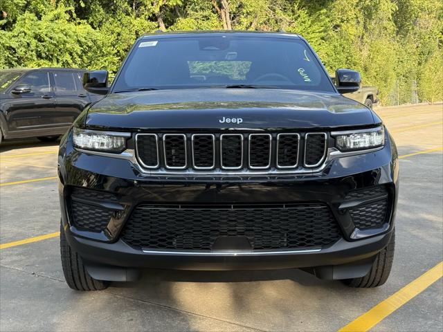 2025 Jeep Grand Cherokee GRAND CHEROKEE LAREDO 4X4 2025 Jeep Grand Cherokee GRAND CHEROKEE LAREDO 4X4