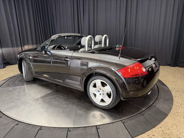 2001 Audi TT 225hp quattro AWD 2dr Roadster