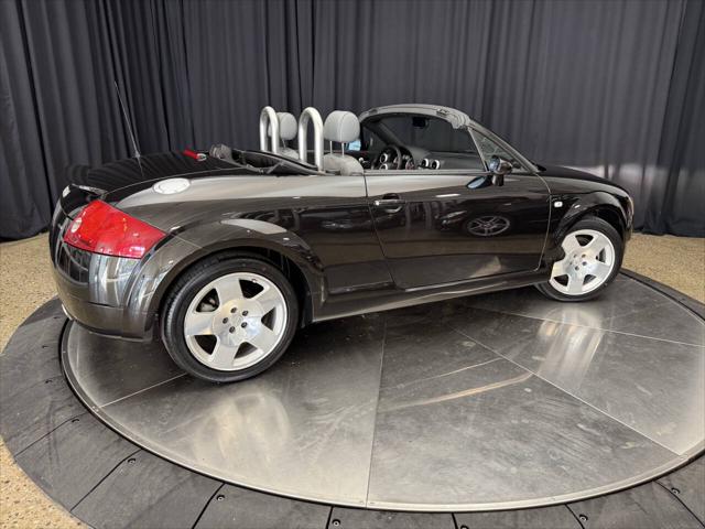 2001 Audi TT 225hp quattro AWD 2dr Roadster