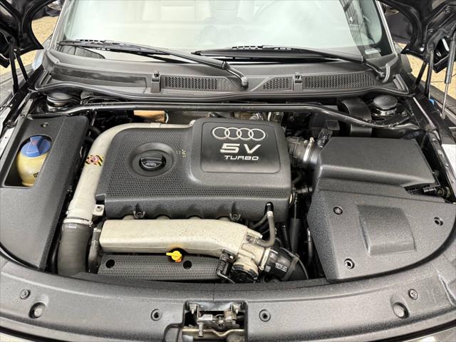 2001 Audi TT 225hp quattro AWD 2dr Roadster