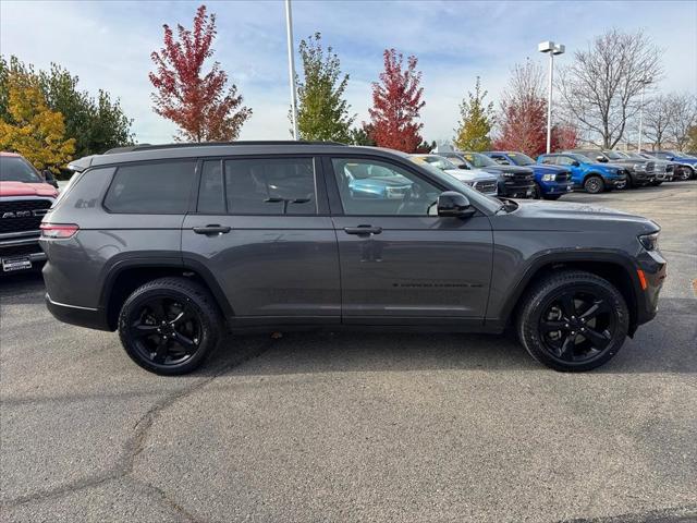 2023 Jeep Grand Cherokee L Altitude 4x4 2023 Jeep Grand Cherokee L Altitude 4x4