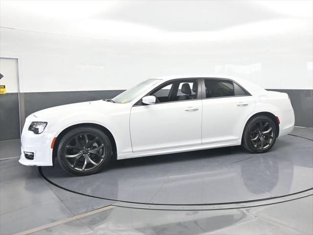 2023 Chrysler 300 Touring L