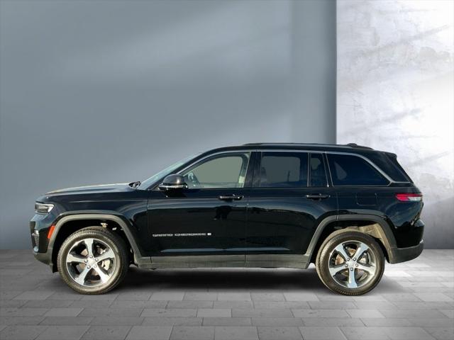 2023 Jeep Grand Cherokee Limited 4x4 2023 Jeep Grand Cherokee Limited 4x4
