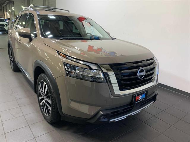 2024 Nissan Pathfinder Platinum FWD