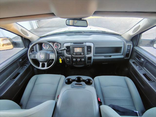 2015 RAM 2500 Tradesman 2015 RAM 2500 Tradesman