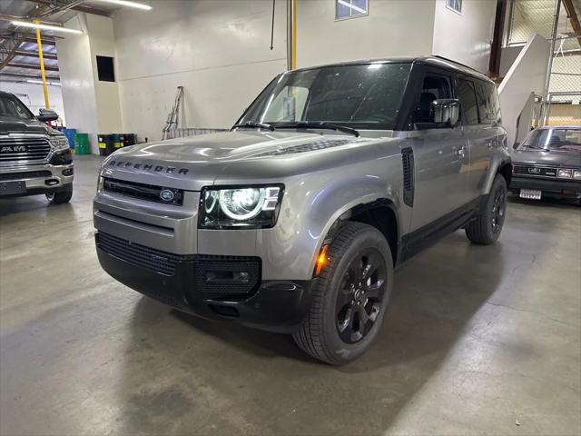 2023 Land Rover Defender 110 X-Dynamic SE 2023 Land Rover Defender 110 X-Dynamic SE