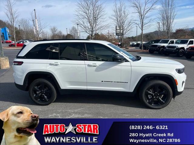 2025 Jeep Grand Cherokee GRAND CHEROKEE ALTITUDE 4X4