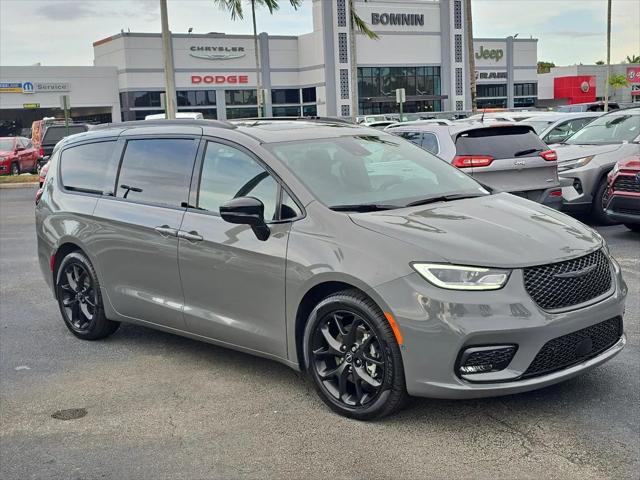 2025 Chrysler Pacifica Limited