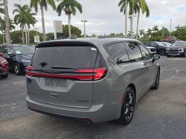 2025 Chrysler Pacifica Limited