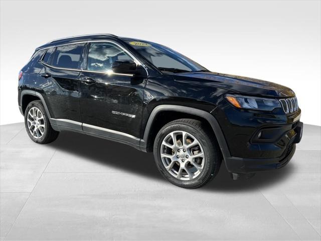 2022 Jeep Compass Latitude Lux 4x4 2022 Jeep Compass Latitude Lux 4x4