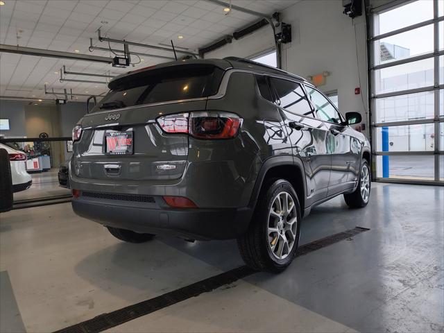 2023 Jeep Compass Latitude Lux FWD