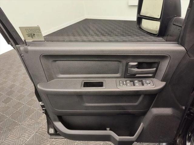 2025 Ram 2500 Tradesman Crew Cab 4x4 6'4" Box