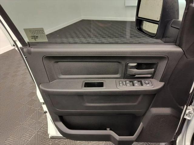 2025 Ram 2500 Tradesman Crew Cab 4x4 6'4" Box