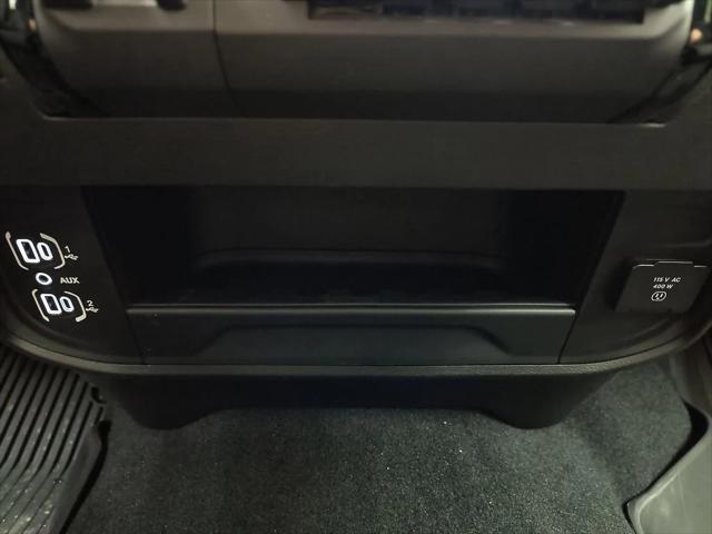 2025 Ram 2500 Tradesman Crew Cab 4x4 6'4" Box