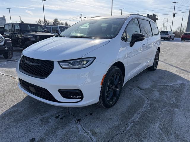 2026 Chrysler Pacifica Limited AWD for sale in Reading, PA