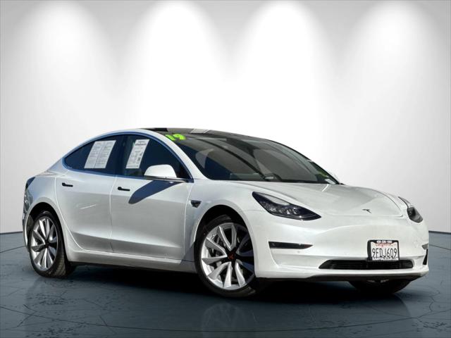 2019 Tesla Model 3 Standard Range Plus 2019 Tesla Model 3 Standard Range Plus