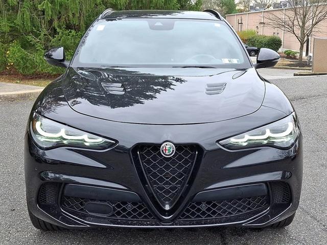 2024 Alfa Romeo Stelvio Quadrifoglio Carbon AWD 2024 Alfa Romeo Stelvio Quadrifoglio Carbon AWD