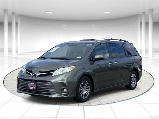 2020 Toyota Sienna XLE