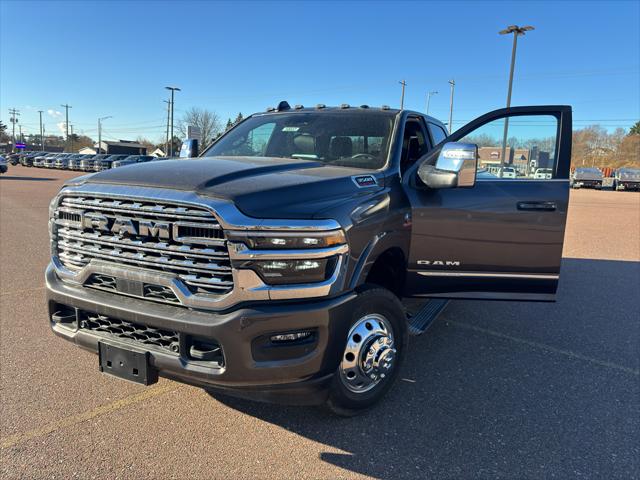 2026 Ram 3500 Limited Crew Cab 4x4 8' Box