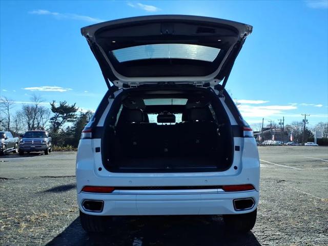 2022 Jeep Grand Cherokee Summit 4x4