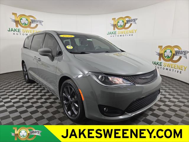 2020 Chrysler Pacifica Touring 2020 Chrysler Pacifica Touring