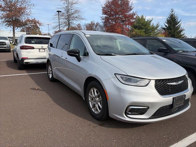 2024 Chrysler Pacifica Touring L 2024 Chrysler Pacifica Touring L