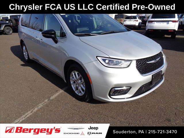 2024 Chrysler Pacifica Touring L