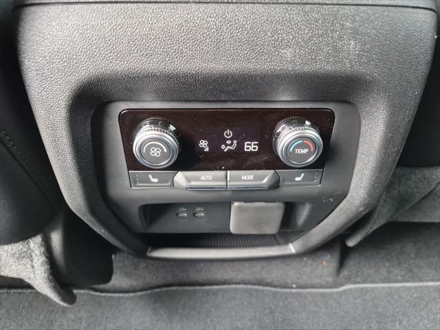 2026 GMC Acadia Elevation AWD