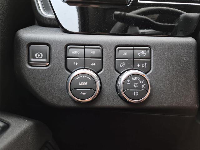 2026 GMC Sierra 1500 Crew Cab, Short Bed, SLT, 4WD