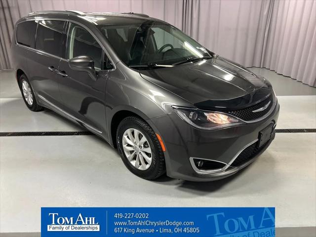 2017 Chrysler Pacifica Touring-L 2017 Chrysler Pacifica Touring-L