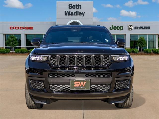 2022 Jeep Grand Cherokee L Altitude 4x4 2022 Jeep Grand Cherokee L Altitude 4x4