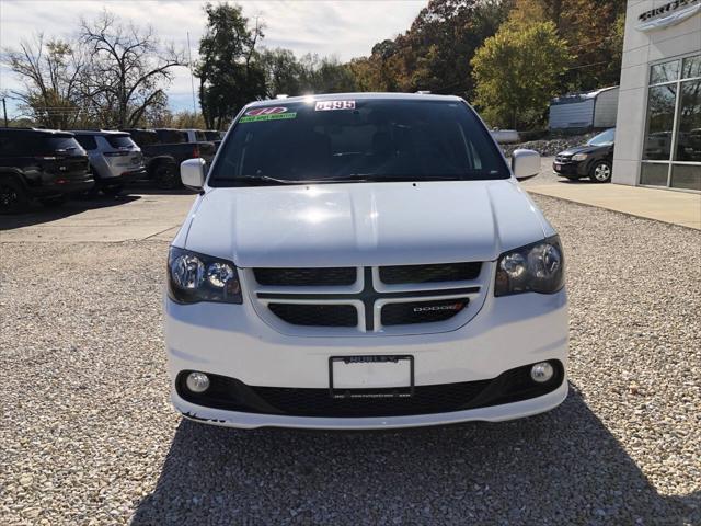 2014 Dodge Grand Caravan R/T 2014 Dodge Grand Caravan R/T