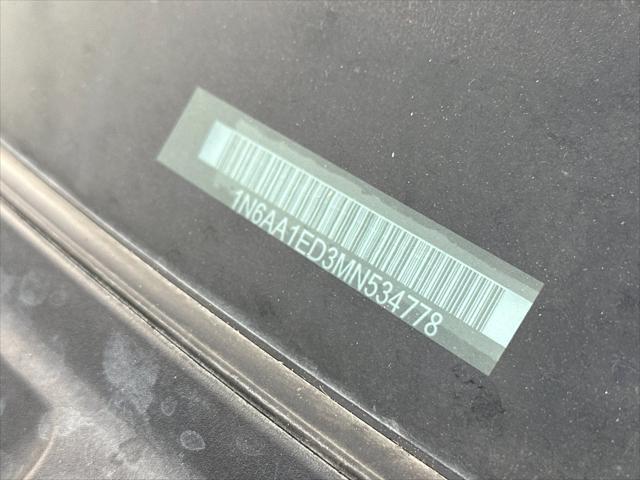 2021 Nissan TITAN Crew Cab PRO-4X 4x4 2021 Nissan TITAN Crew Cab PRO-4X 4x4