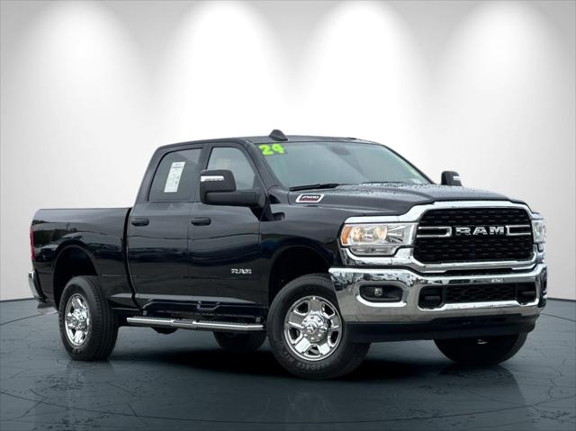 2024 RAM 2500 Big Horn Crew Cab 4x4 64 Box