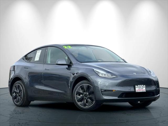 2022 Tesla Model Y Long Range Dual Motor All-Wheel Drive 2022 Tesla Model Y Long Range Dual Motor All-Wheel Drive