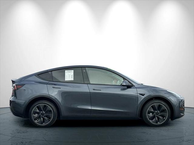 2022 Tesla Model Y Long Range Dual Motor All-Wheel Drive 2022 Tesla Model Y Long Range Dual Motor All-Wheel Drive