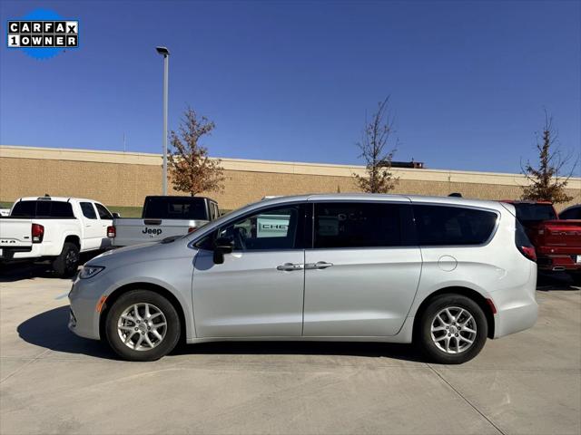 2024 Chrysler Pacifica Touring L 2024 Chrysler Pacifica Touring L