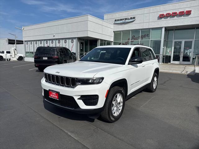 2024 Jeep Grand Cherokee Laredo X 4x4 2024 Jeep Grand Cherokee Laredo X 4x4