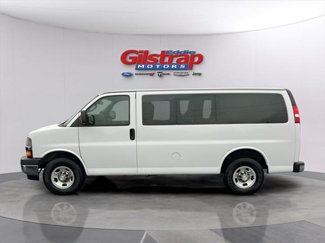 2021 Chevrolet Express Passenger RWD 2500 Regular Wheelbase LT 2021 Chevrolet Express Passenger RWD 2500 Regular Wheelbase LT